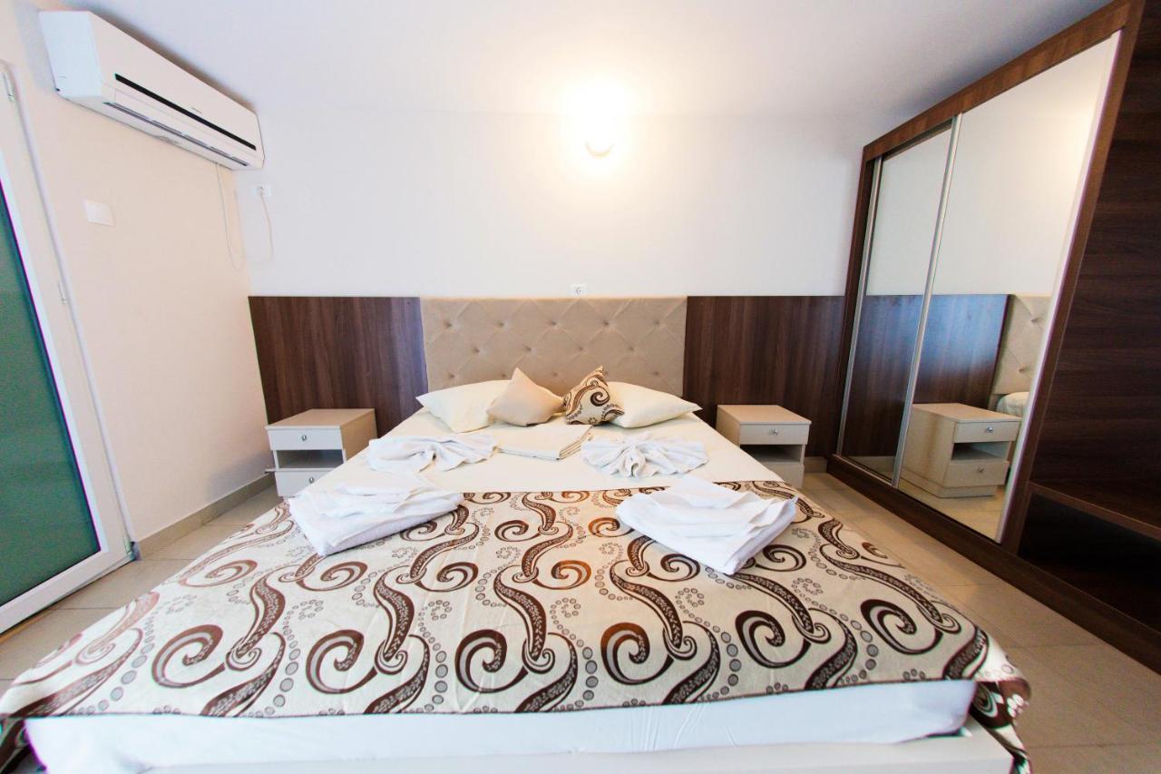Hotel Jijo's Mamaia