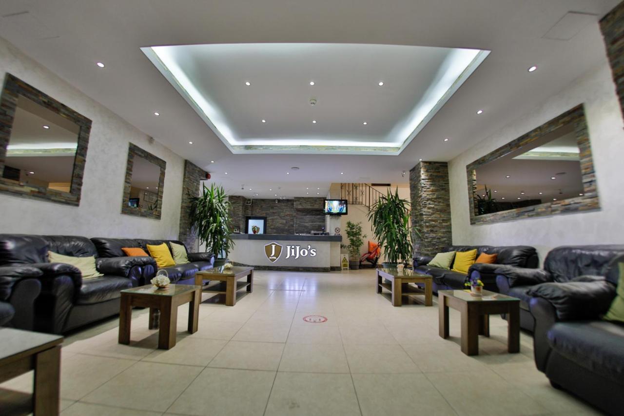 Hotel Jijo's Mamaia