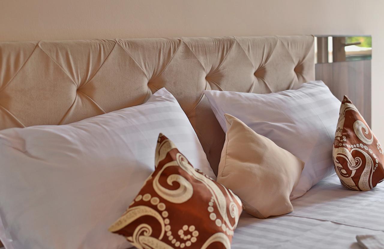 Hotel Jijo's Mamaia